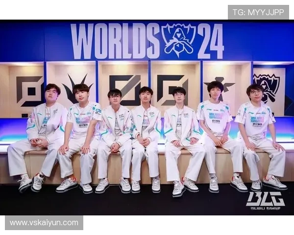 11月LOL比赛精彩回顾:战队对决与精彩瞬间盘点 11月LOL比赛精彩回顾:战队对决与精彩瞬间盘点